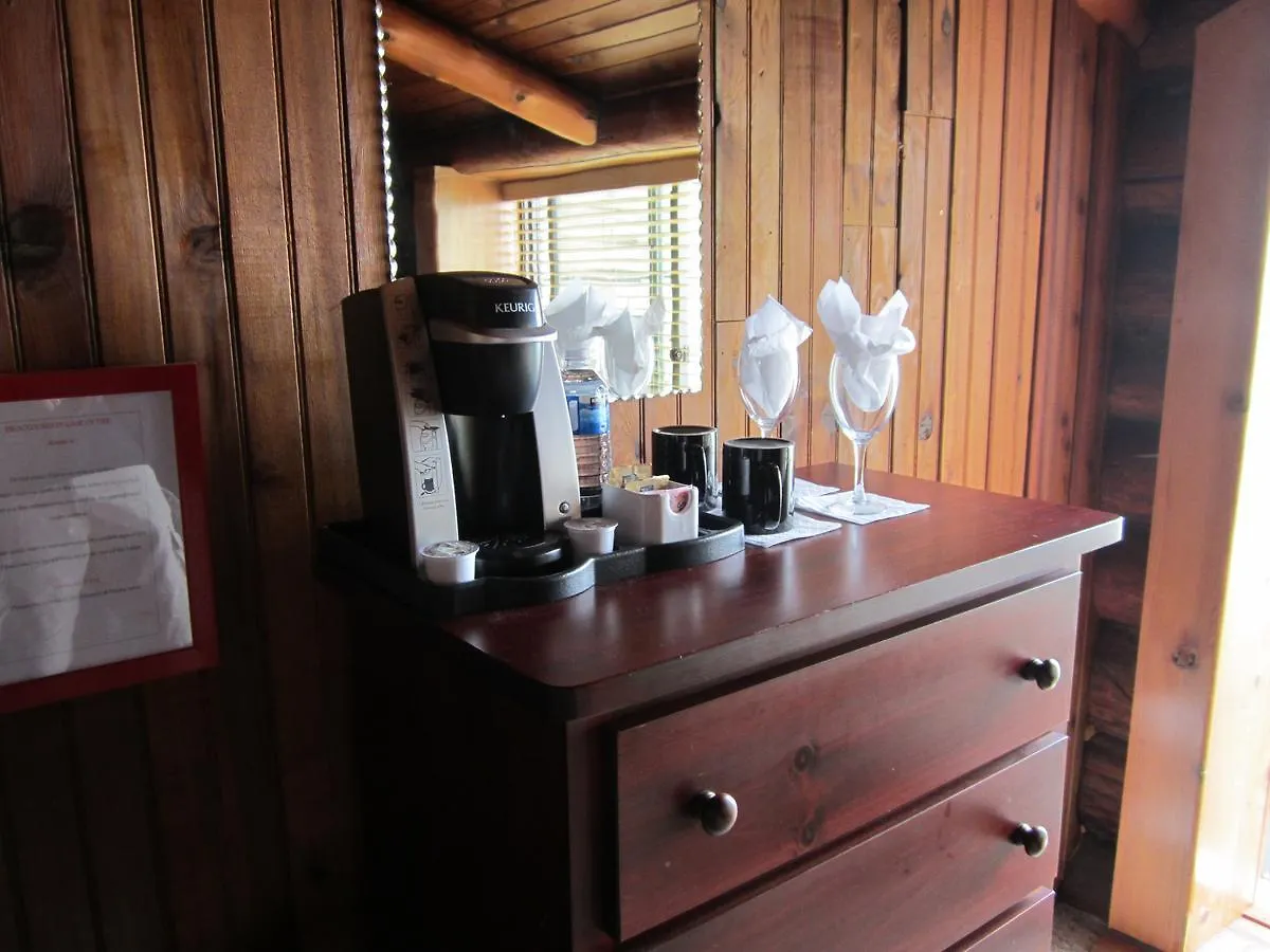 The Surf Lodge And Pub Gabriola Canada