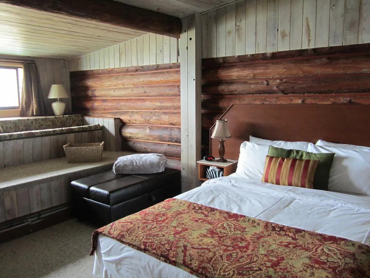 The Surf Lodge And Pub Gabriola 0*,  Canada