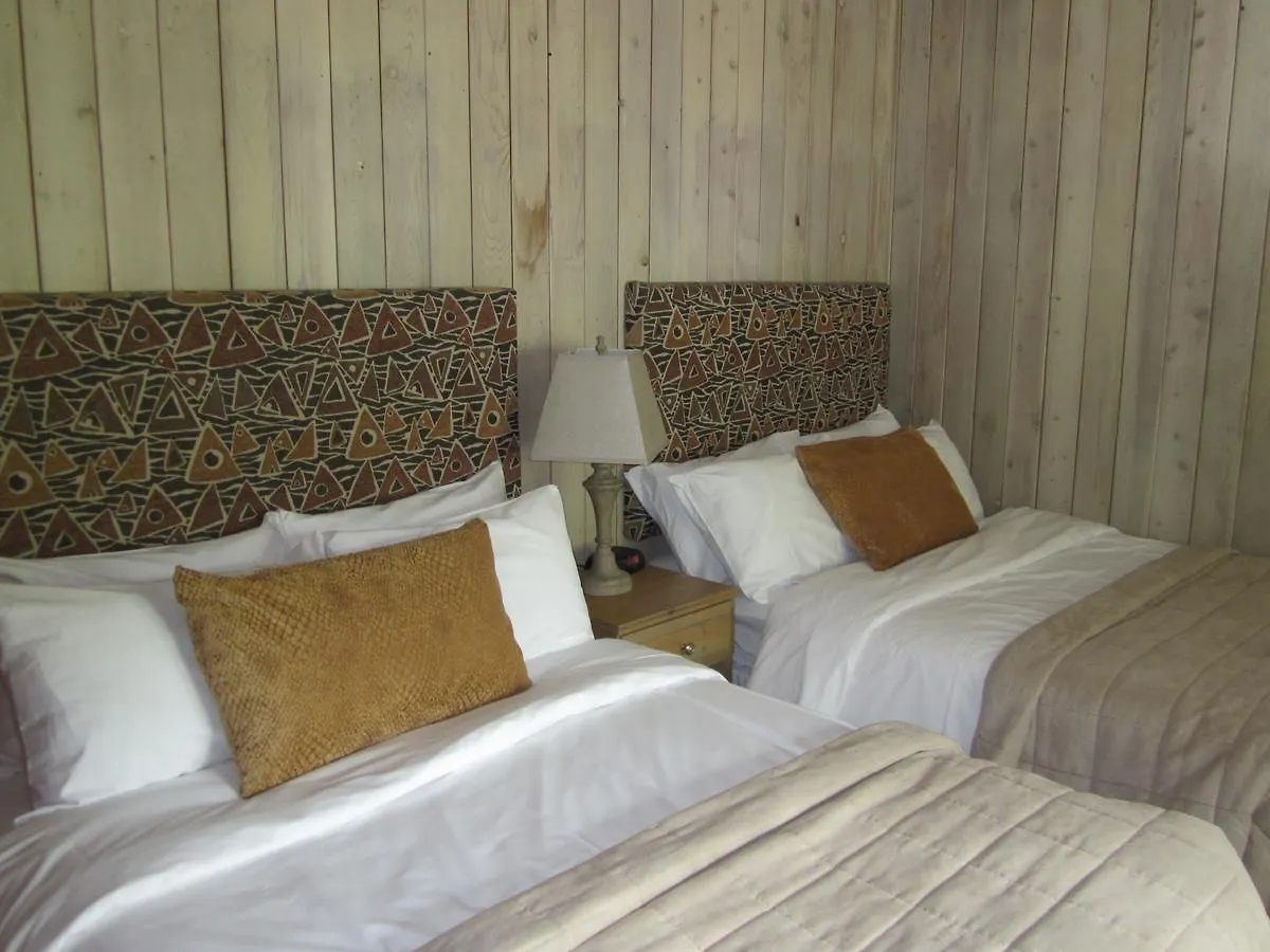 The Surf Lodge And Pub Gabriola 0*,